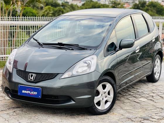 HONDA FIT 1.4 LXL 16V FLEX 4P AUTOMÁTICO HONDA FIT 1.4 LXL 16V FLEX 4P AUTOMÁTICO